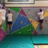 Elkészült a sport mászófal az iskola tornatermében