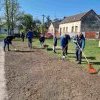 Közösen szépítettük iskolánk udvarát